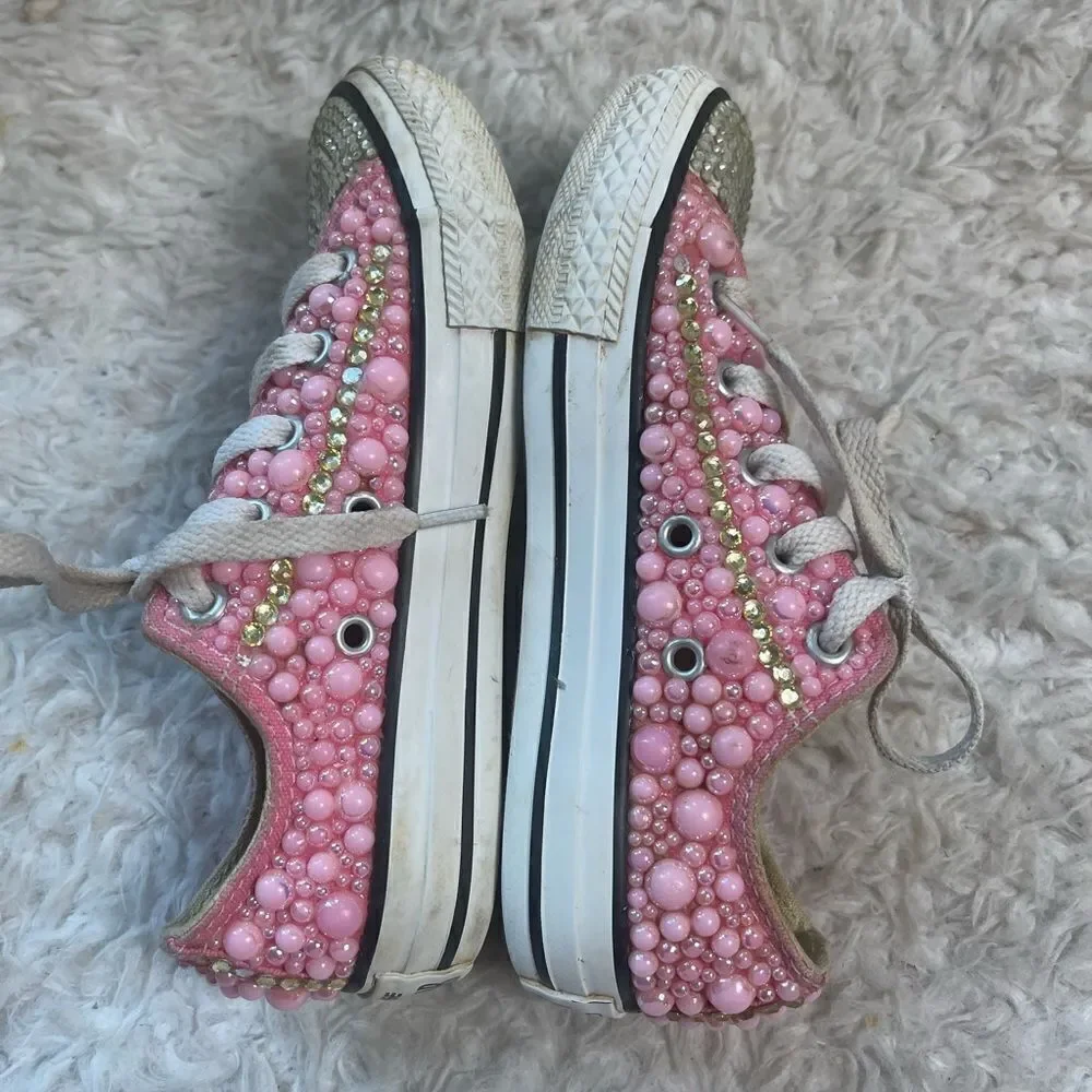 Converse little girl pink Bling low top lace up pink sneakers size 12